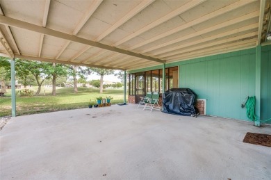 Charming 4-bedroom, 3-bath home in the gated Lake Kiowa on Lake Kiowa Golf Course in Texas - for sale on GolfHomes.com, golf home, golf lot