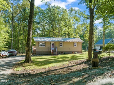 BUGGS ISLAND LAKEFRONT BUNGALOW: ''FALL'' in love with this 3 on Kinderton Country Club in Virginia - for sale on GolfHomes.com, golf home, golf lot