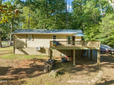 BUGGS ISLAND LAKEFRONT BUNGALOW: ''FALL'' in love with this 3 on Kinderton Country Club in Virginia - for sale on GolfHomes.com, golf home, golf lot