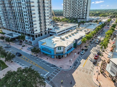 Beautiful 1-bedroom, 1-bath residence on the 19th floor offering on Doral Golf Resort in Florida - for sale on GolfHomes.com, golf home, golf lot