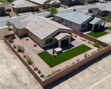 *Stunning Mountain Falls home with 3 beds, 2.5 baths, plus a den on Mountain Falls Golf Course in Nevada - for sale on GolfHomes.com, golf home, golf lot