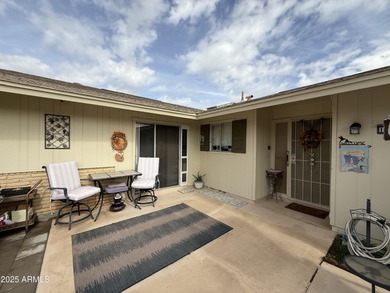 Looking for a Gemini home in Sun City, just moments from the Sun on Sun City Lakes West and East in Arizona - for sale on GolfHomes.com, golf home, golf lot