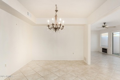 2 bedroom, 2 bath, 1,318 square feet, 1 car garage with on Sun City Lakes West and East in Arizona - for sale on GolfHomes.com, golf home, golf lot