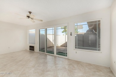 2 bedroom, 2 bath, 1,318 square feet, 1 car garage with on Sun City Lakes West and East in Arizona - for sale on GolfHomes.com, golf home, golf lot