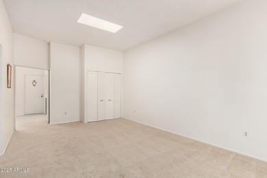 2 bedroom, 2 bath, 1,318 square feet, 1 car garage with on Sun City Lakes West and East in Arizona - for sale on GolfHomes.com, golf home, golf lot