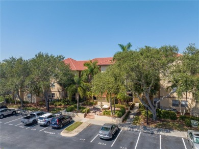 Under contract-accepting backup offers. Stylish 2BR/1BA Condo in on Feather Sound Country Club in Florida - for sale on GolfHomes.com, golf home, golf lot