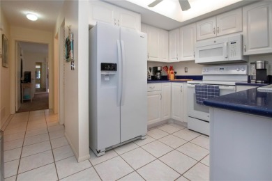 Near the beach!  Storm ready! 55+, turnkey Sarasota furnished on Village Green Golf Club of Sarasota in Florida - for sale on GolfHomes.com, golf home, golf lot