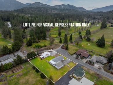 Opportunity knocks! This 3-bedroom, 2-bath home sits on a on Grants Pass Golf Club in Oregon - for sale on GolfHomes.com, golf home, golf lot