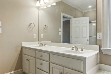 Live the Maumelle lifestyle in this 4 bedroom, 2.5 bath home on The Country Club of Arkansas in Arkansas - for sale on GolfHomes.com, golf home, golf lot