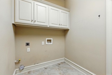 Live the Maumelle lifestyle in this 4 bedroom, 2.5 bath home on The Country Club of Arkansas in Arkansas - for sale on GolfHomes.com, golf home, golf lot