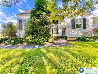 Beautiful Single and VERY LOW maintenance home in the upscale on Wyoming Valley Country Club in Pennsylvania - for sale on GolfHomes.com, golf home, golf lot