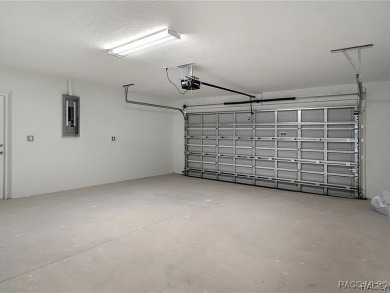 What a deal for this 3-year-old home in Citrus Springs! No on Pine Ridge Community Golf and Country Club in Florida - for sale on GolfHomes.com, golf home, golf lot