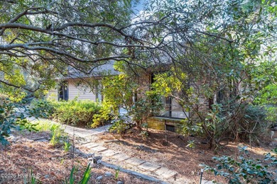 Welcome to 33 Thunderbird Circle in desirable Doral Woods! This on Pinehurst Resort and Country Club in North Carolina - for sale on GolfHomes.com, golf home, golf lot