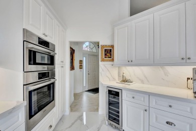 FANTASTIC SINGLE FAMILY HOME IN BOCA COUNTRY CLUB! NO MANDATORY on Bocaire Country Club in Florida - for sale on GolfHomes.com, golf home, golf lot