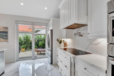 FANTASTIC SINGLE FAMILY HOME IN BOCA COUNTRY CLUB! NO MANDATORY on Bocaire Country Club in Florida - for sale on GolfHomes.com, golf home, golf lot