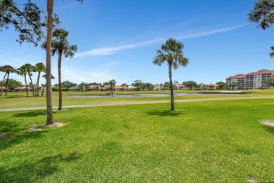 FANTASTIC SINGLE FAMILY HOME IN BOCA COUNTRY CLUB! NO MANDATORY on Bocaire Country Club in Florida - for sale on GolfHomes.com, golf home, golf lot