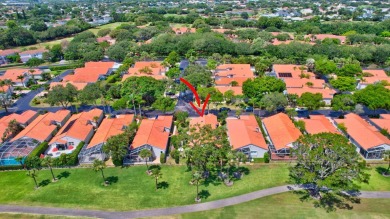 FANTASTIC SINGLE FAMILY HOME IN BOCA COUNTRY CLUB! NO MANDATORY on Bocaire Country Club in Florida - for sale on GolfHomes.com, golf home, golf lot