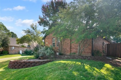 Tee off without leaving home. This stunning Corinth property is on Oakmont Country Club in Texas - for sale on GolfHomes.com, golf home, golf lot