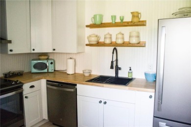 Come and enjoy this well-maintained twin home that sits right on Hardwoods Golf Club At Mille Lacs in Minnesota - for sale on GolfHomes.com, golf home, golf lot