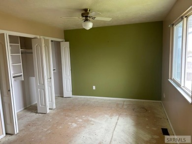 UPDATE!  Seller offering a $7,500 flooring allowance.  Welcome on Highland Golf Course in Idaho - for sale on GolfHomes.com, golf home, golf lot