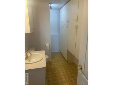 UPDATE!  Seller offering a $7,500 flooring allowance.  Welcome on Highland Golf Course in Idaho - for sale on GolfHomes.com, golf home, golf lot