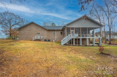 Beautifully Updated Home Located on Woodbridge Golf Course in on Woodbridge Golf Links in North Carolina - for sale on GolfHomes.com, golf home, golf lot