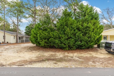 DOUBLE your pleasure with this fully renovated home on 2 LOTS, 2 on Founders Club At St. James Plantation in North Carolina - for sale on GolfHomes.com, golf home, golf lot