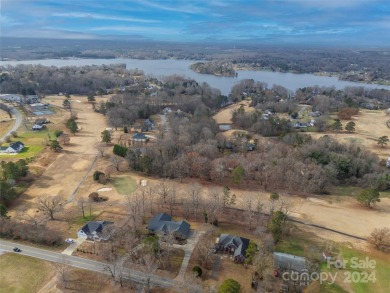 Beautifully Updated Home Located on Woodbridge Golf Course in on Woodbridge Golf Links in North Carolina - for sale on GolfHomes.com, golf home, golf lot