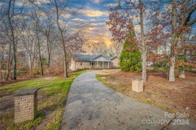 Beautifully Updated Home Located on Woodbridge Golf Course in on Woodbridge Golf Links in North Carolina - for sale on GolfHomes.com, golf home, golf lot