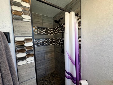 Beautifully updated 2-bedroom, 2-bath home in the desirable on Leisureville Community Golf Course in Florida - for sale on GolfHomes.com, golf home, golf lot