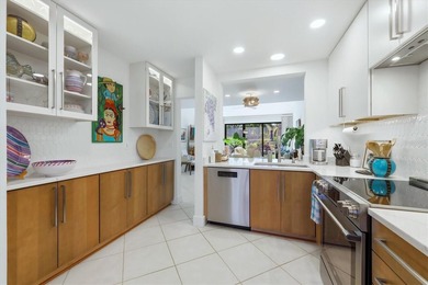 Beautifully Renovated 3BR Villa - Private Tropical Setting - on The Meadows Golf and Country Club in Florida - for sale on GolfHomes.com, golf home, golf lot