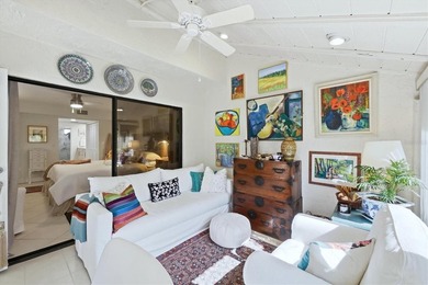 Beautifully Renovated 3BR Villa - Private Tropical Setting - on The Meadows Golf and Country Club in Florida - for sale on GolfHomes.com, golf home, golf lot