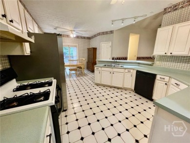 Welcome to 100 Goldfinch Circle--an all-brick ranch-style home on Turtle Cove Golf Course in Georgia - for sale on GolfHomes.com, golf home, golf lot