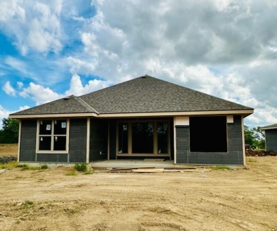 Be Nestled in by Christmas! Zero entry ranch living at its on Excelsior Springs Golf Course in Missouri - for sale on GolfHomes.com, golf home, golf lot