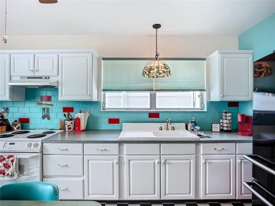 Move in Ready! Beautiful home in Venice Gardens with no on Jacaranda West Country Club in Florida - for sale on GolfHomes.com, golf home, golf lot