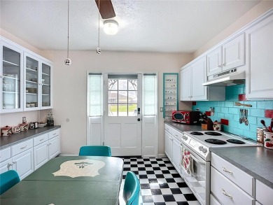 Move in Ready! Beautiful home in Venice Gardens with no on Jacaranda West Country Club in Florida - for sale on GolfHomes.com, golf home, golf lot