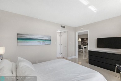 Move right away into this spacious and bright, beautifully on Palm-Aire Country Club and Resort - The Oaks in Florida - for sale on GolfHomes.com, golf home, golf lot