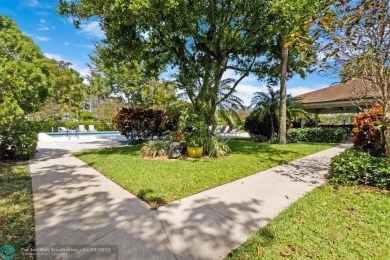 Move right away into this spacious and bright, beautifully on Palm-Aire Country Club and Resort - The Oaks in Florida - for sale on GolfHomes.com, golf home, golf lot
