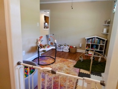 Don't miss this one! Beautifully shaded, freshly painted, well on Wildwood Country Club in Florida - for sale on GolfHomes.com, golf home, golf lot