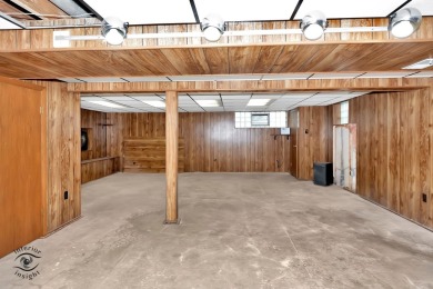 Rare opportunity awaits the savvy buyer. Don't miss out on this on Silver Lake Country Club in Illinois - for sale on GolfHomes.com, golf home, golf lot