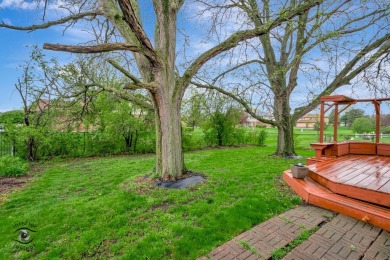 Rare opportunity awaits the savvy buyer. Don't miss out on this on Silver Lake Country Club in Illinois - for sale on GolfHomes.com, golf home, golf lot