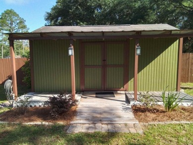 Don't miss this one! Beautifully shaded, freshly painted, well on Wildwood Country Club in Florida - for sale on GolfHomes.com, golf home, golf lot