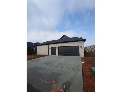 Elegant new construction 4br 3ba home with 3300sqft of living on The Club At Olde Stone in Kentucky - for sale on GolfHomes.com, golf home, golf lot