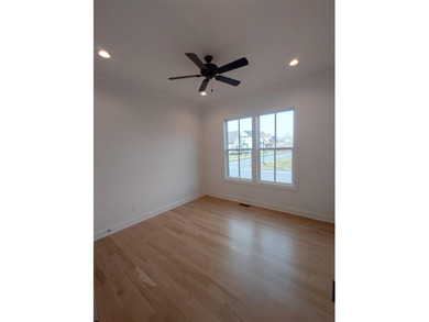 Elegant new construction 4br 3ba home with 3300sqft of living on The Club At Olde Stone in Kentucky - for sale on GolfHomes.com, golf home, golf lot