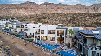 Huge Recent Price Drop!! This stunning home is located on the on Copper Rock Golf Course in Utah - for sale on GolfHomes.com, golf home, golf lot