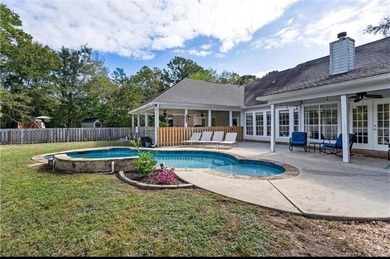 ***VRM*** SELLER WILL CONSIDER OFFERS BETWEEN $469,000 AND $499 on Cypress Country Club and Golf Club  in Alabama - for sale on GolfHomes.com, golf home, golf lot