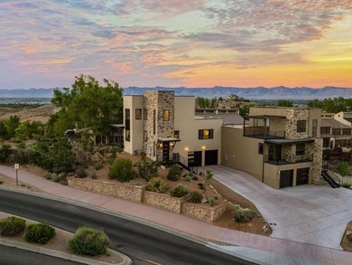 West Ridges Townhouse is a 2,617# square foot luxury residence on The Golf Club At Redlands Mesa in Colorado - for sale on GolfHomes.com, golf home, golf lot