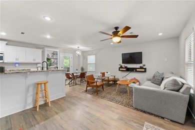 Welcome to this updated 1,480 square foot home in the wooded on Bella Vista - Metfield Golf Complex and Country Club in Arkansas - for sale on GolfHomes.com, golf home, golf lot