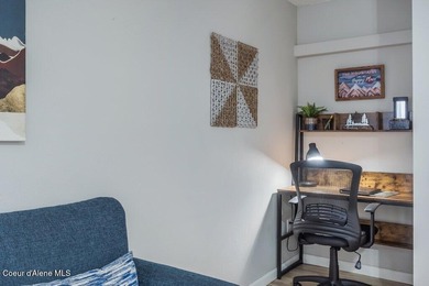 Beautifully updated and fully furnished, large 1 bed, 1 bath on Stoneridge Golf Club in Idaho - for sale on GolfHomes.com, golf home, golf lot