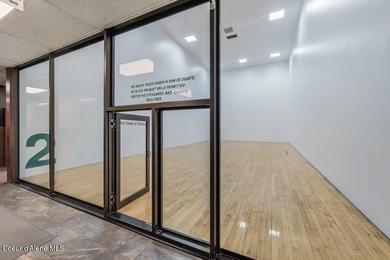 Beautifully updated and fully furnished, large 1 bed, 1 bath on Stoneridge Golf Club in Idaho - for sale on GolfHomes.com, golf home, golf lot